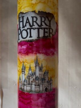 Warner Bros. Harry Potter Yellow and Red 22 Oz slim tumbler